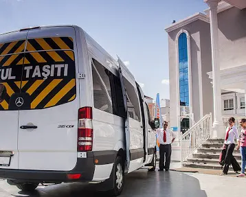 İzmir Öğrenci, Personel Servisi